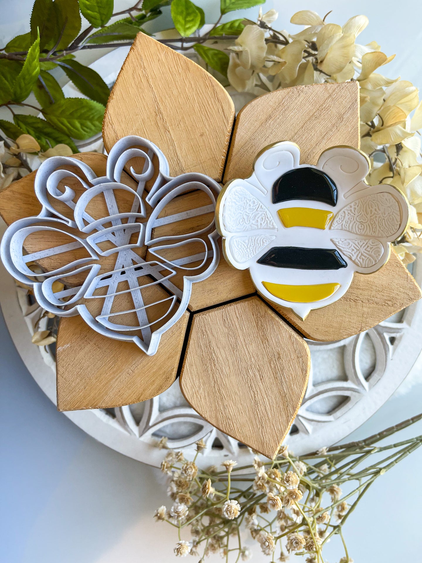 Bee Trinket Cutter